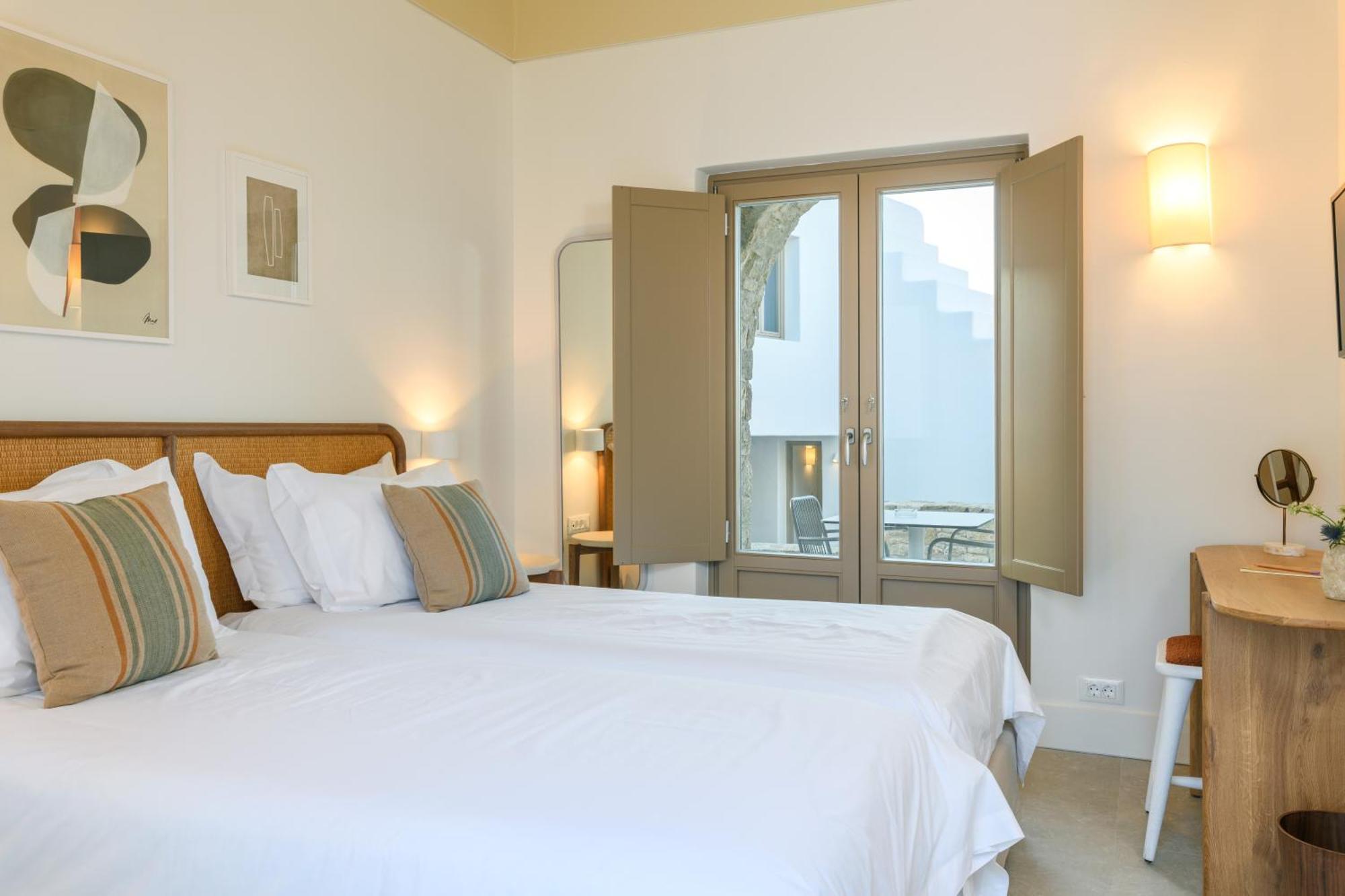Camarades Mykonos Hotel *